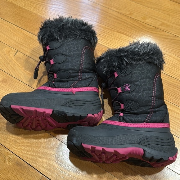 Kamik girls winter snow boots size 1. - Picture 2 of 5